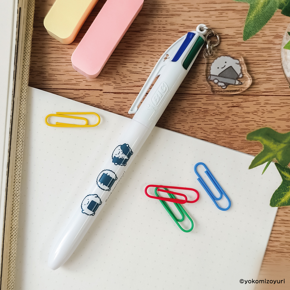 チャーム付き４色ボールペン　のりおにぎりずかん